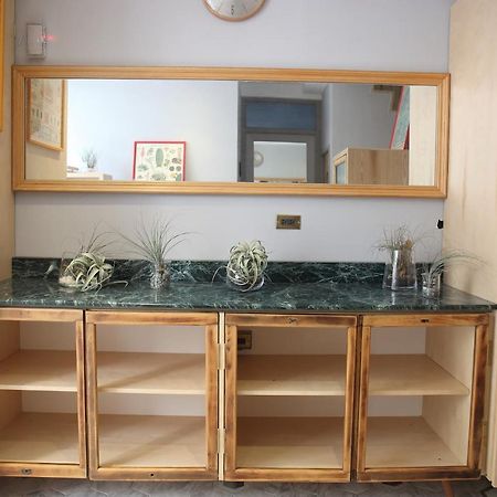 Spring Guest House Tainan Bagian luar foto