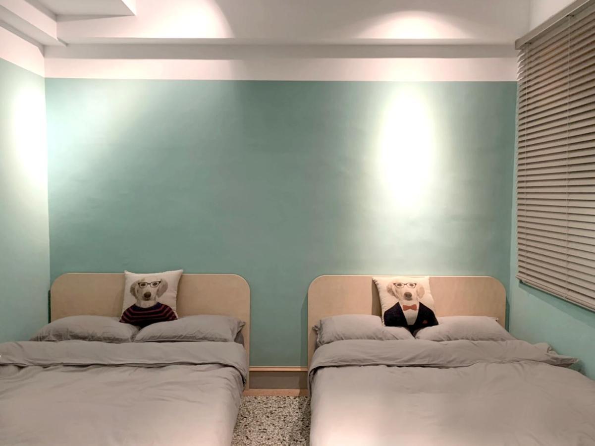 Spring Guest House Tainan Bagian luar foto