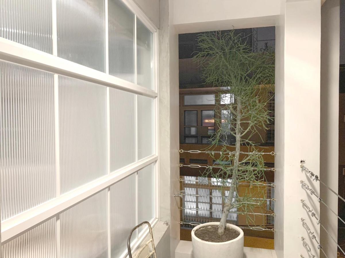 Spring Guest House Tainan Bagian luar foto