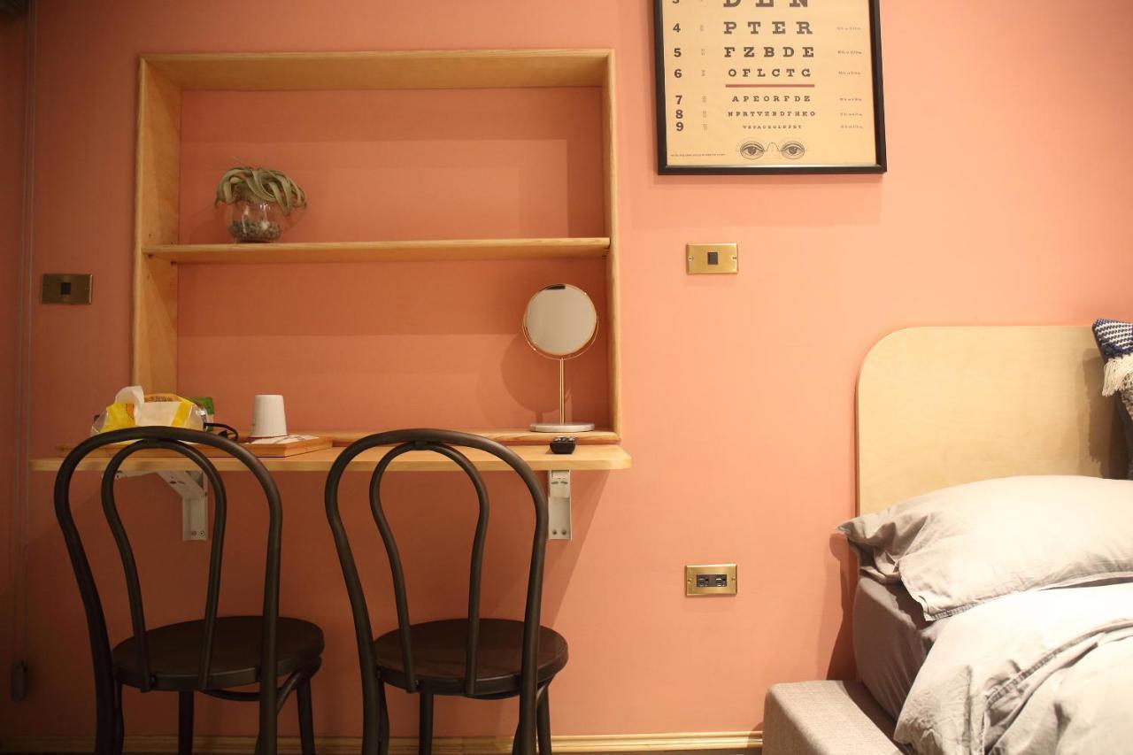 Spring Guest House Tainan Bagian luar foto